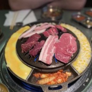 Daldongnae Korean BBQ - Dundas Square
