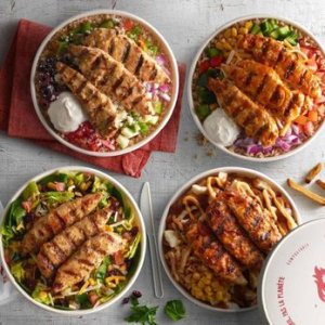 Poulet Rouge Simcoe Place