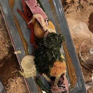 Woods Restaurant & Bar